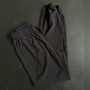 Aritzia black joggers